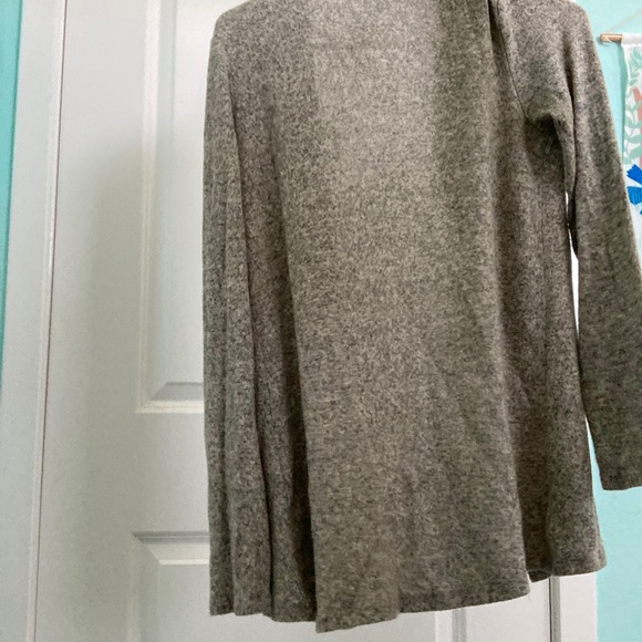 Cardigan - Picture 3 of 5